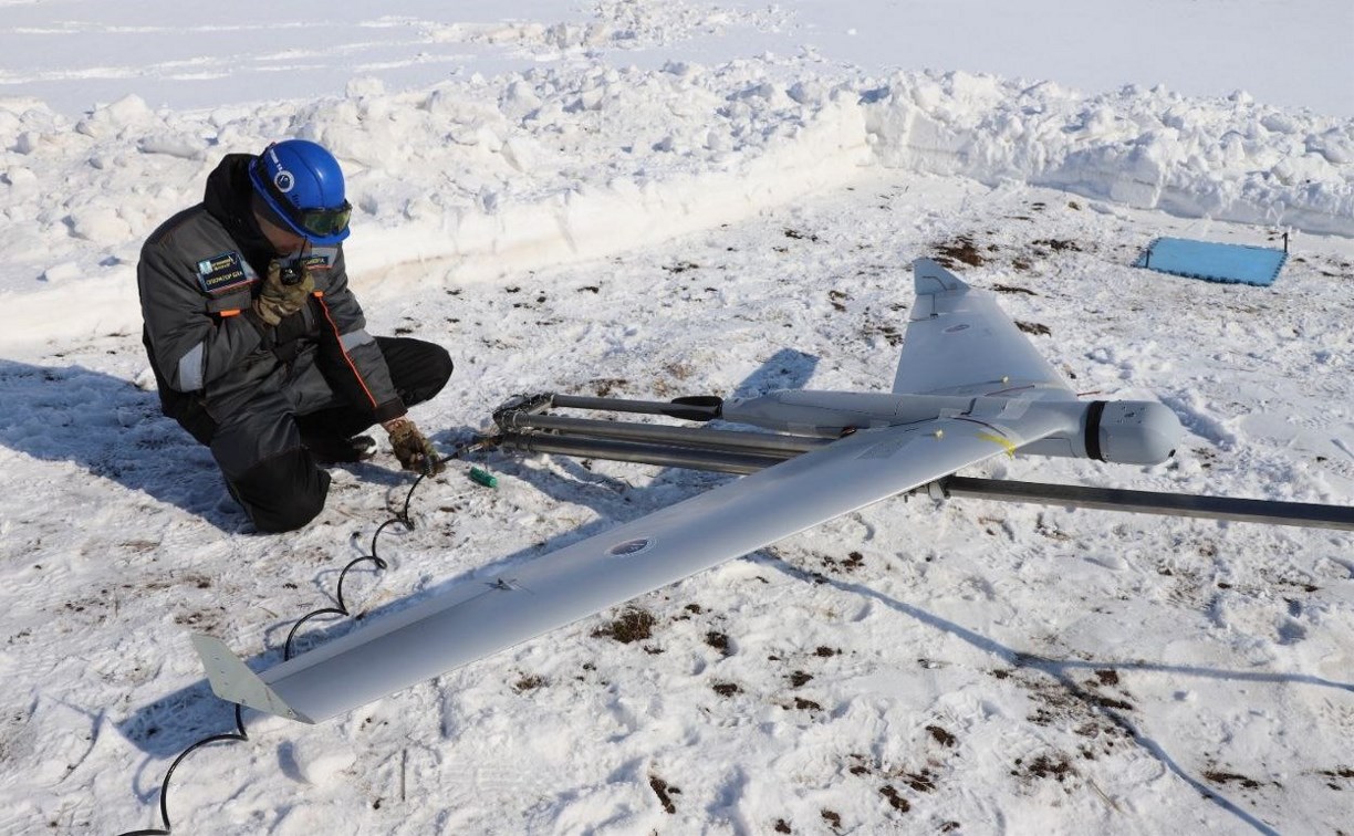 Говорящий беспилотник запустили на Сахалине, чтобы выгнать рыбаков с опасного льда 
