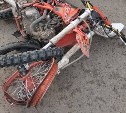 Водитель на Сахалине снёс мотоцикл с двумя подростками: обоих госпитализировали