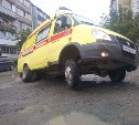 Единственный в городе реанимационный автомобиль застрял в одном из дворов Южно-Сахалинска 