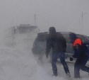 Во время циклона сахалинские спасатели несколько раз оказывали помощь землякам