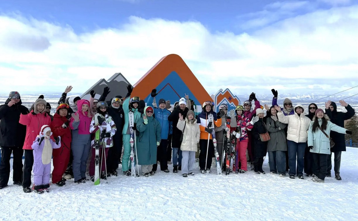 Георгий Карлов: "Освоив горные лыжи, наши учителя передают любовь к спорту детям!"