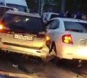 Опубликовано видео массового ДТП в Южно-Сахалинске - пострадали четыре автомобиля