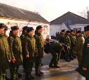 Сахалинских выпускников не заберут в армию этой весной