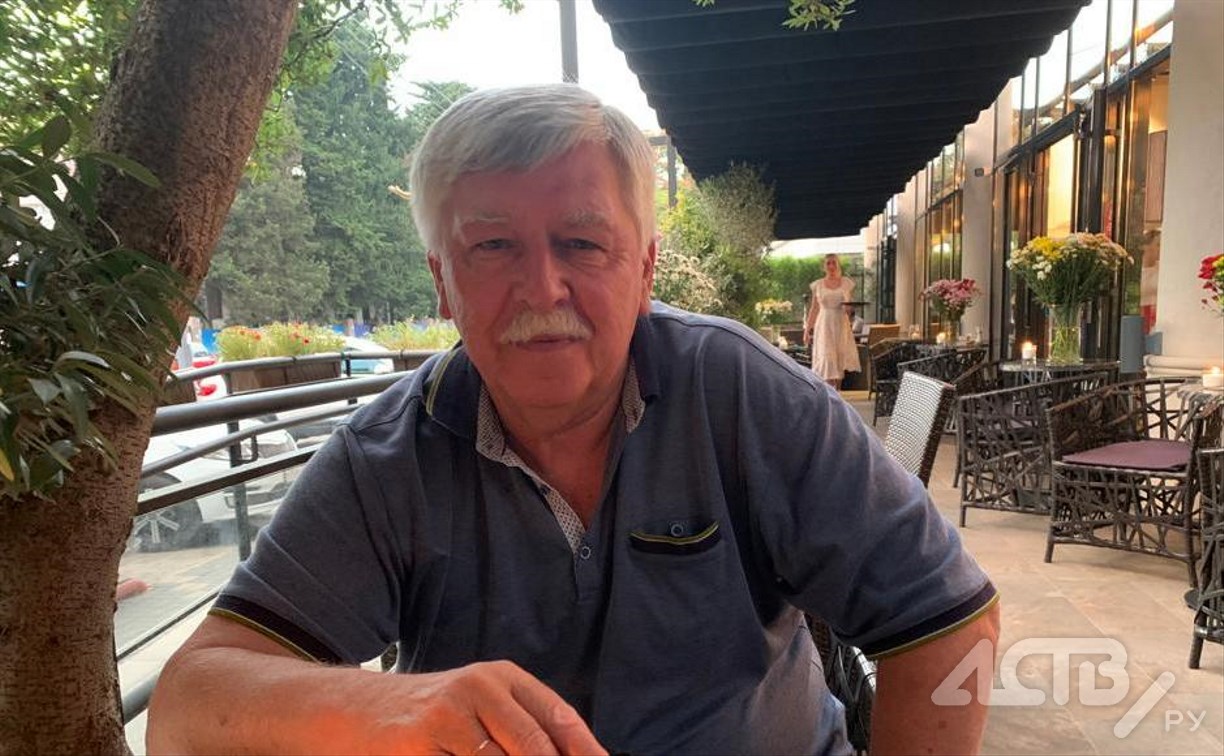 "Он учил побеждать, а сейчас ему нужна помощь": сахалинский тренер борется за жизнь в петербургской реанимации