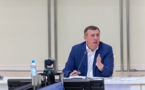 Политика и экономика
