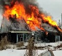 Огонь уничтожил частный дом в Стародубском
