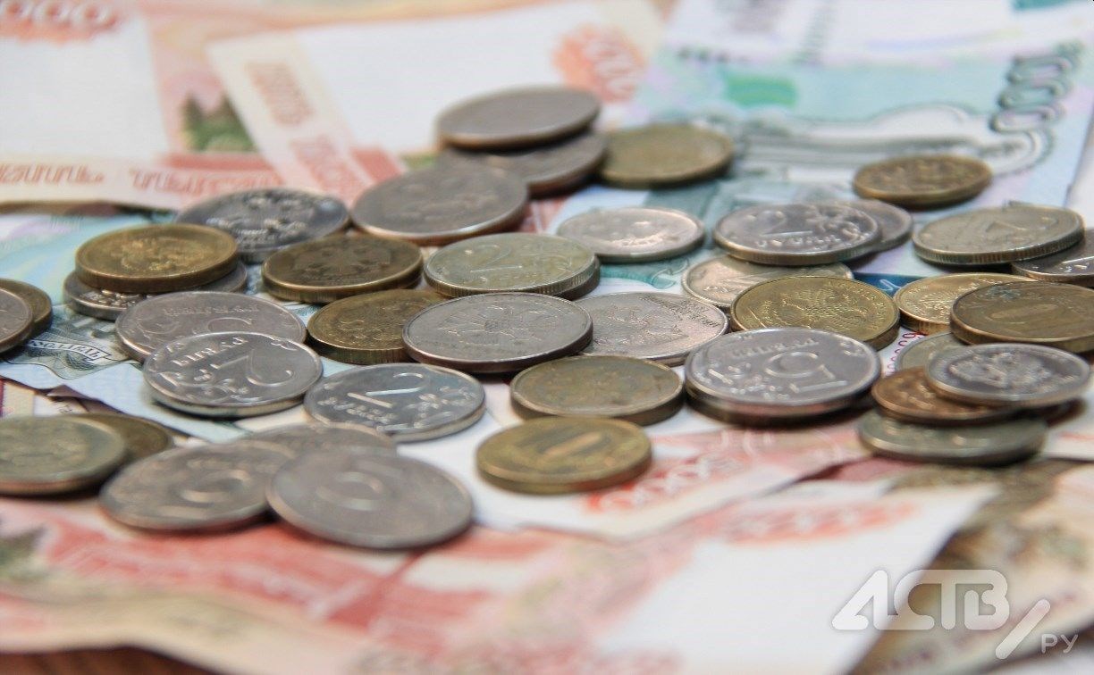 С 1 января 2023 года зарплата некоторых сахалинцев поднимется на 5 тысяч рублей