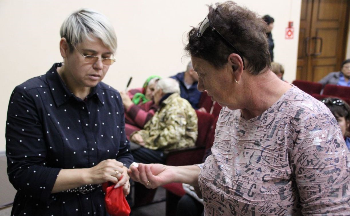 Жители сахалинского села Озёрского выбрали номера своих новых квартир