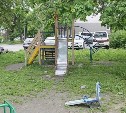 "Возьмите молоточек и отвёртку": в ОНФ призвали родителей самим ремонтировать детские площадки