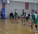 Турнир памяти по волейболу собрал в Корсакове 12 команд
