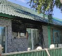 Чердак частного дома загорелся в селе Тымовского района