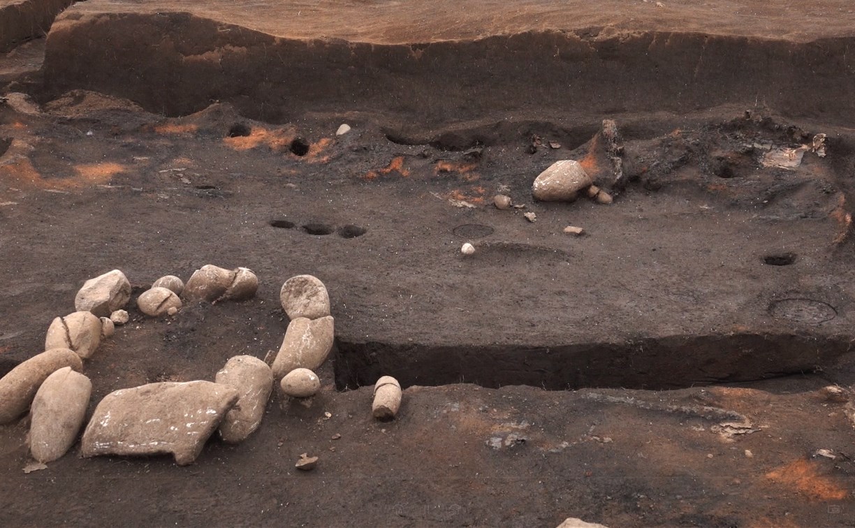 Исторические памятники Средневековья нашли на Итурупе