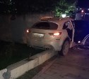 Момент жёсткого ДТП в переулке Алтайском попал на видео в Южно-Сахалинске