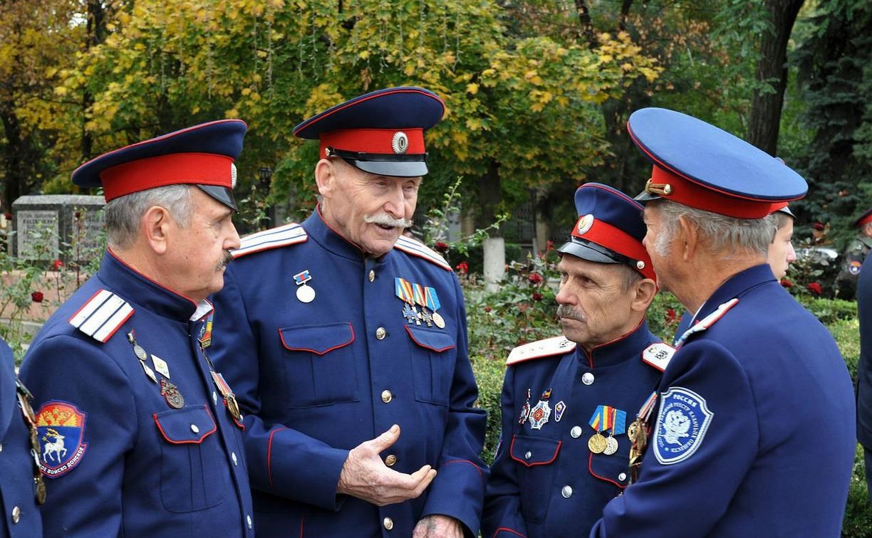 В России казаки проводят патриотические акции в честь Дня Победы
