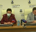 На Сахалин доставят вакцину "Вектор" и препараты института Чумакова