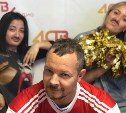 Ведущие радио АСТВ стали усатыми ради победы российской сборной