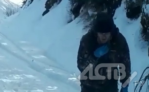 Шли всю ночь: появилось видео спасения заблудившихся на Сахалине туристов