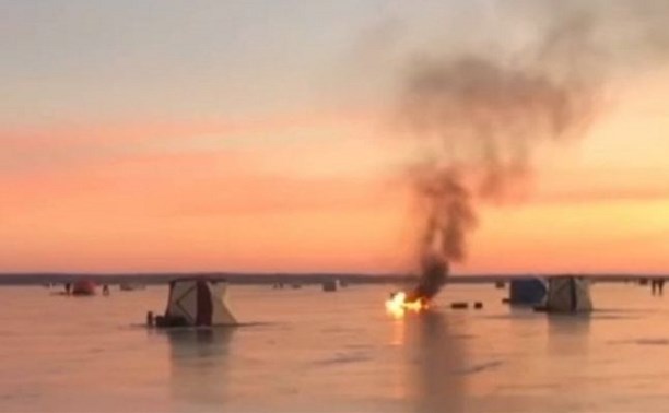 "Огонь и лёд": сахалинцы рассказали о сгоревшей на рыбалке палатке 