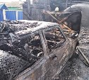 Крупный пожар в Смирныховском районе: огонь уничтожил гараж с автомобилем и угрожал дому