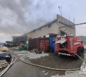 200 "квадратов" сгорело: на юге Сахалина случился пожар на складе