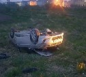 Автомобиль упал на крышу по дороге в село Новотроицкое