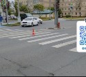 В Южно-Сахалинске у поликлиники сбили пенсионерку, которая переходила дорогу на красный 