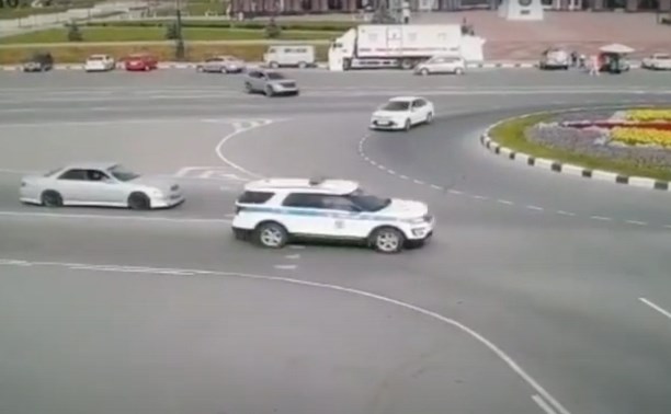 Сахалинцы ловили экипаж ДПС на нарушении, а "настучали" на другой автомобиль