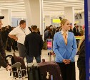 В аэровокзале Южно-Сахалинска будут работать хелперы – менеджеры по гостеприимству