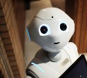 Менеджеры, переводчики и официанты боятся потерять работу из-за роботов