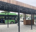 Мотоцикл и автобус столкнулись на перекрестке в Южно-Сахалинске
