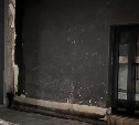 Южносахалинцы жалуются на недоделки в сданном доме на улице Смирнова