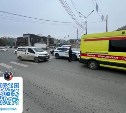 Nissan Vanette сбил 84-летнюю женщину на перекрестке в Южно-Сахалинске