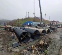 Новые водопропускные трубы смонтировали в русле Правды
