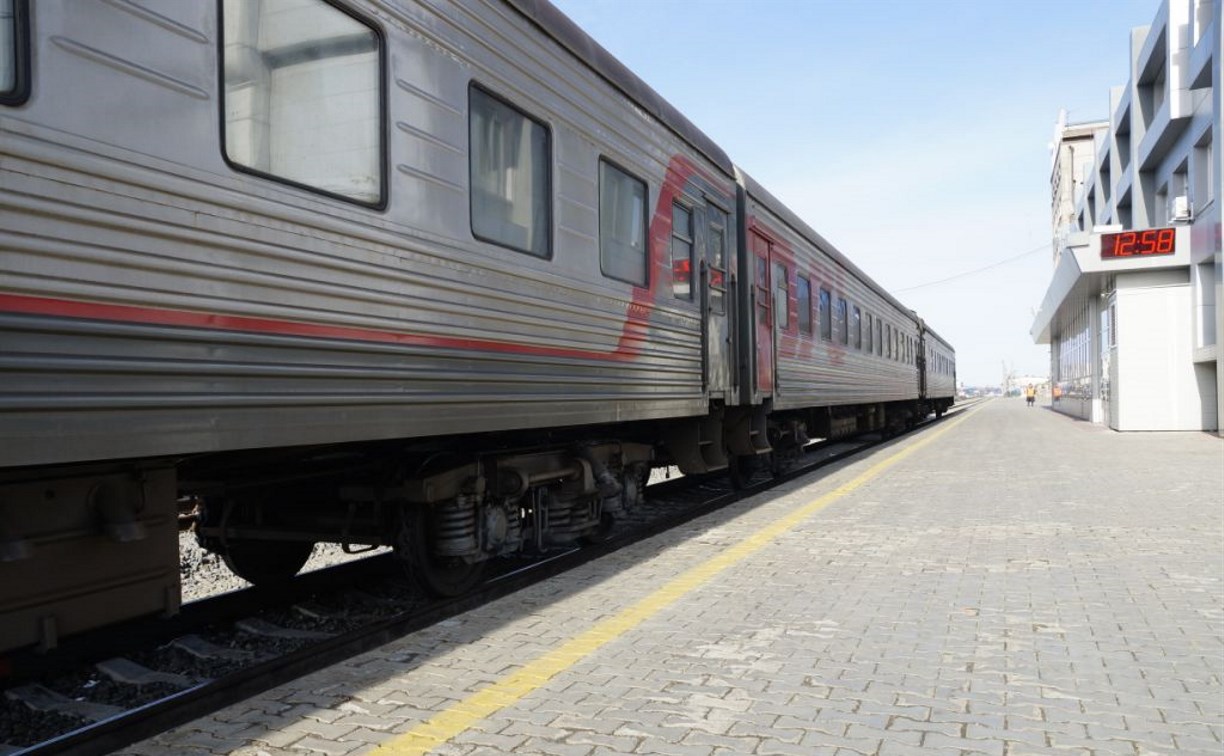 Новые вагонные тележки установлены на сахалинских поездах