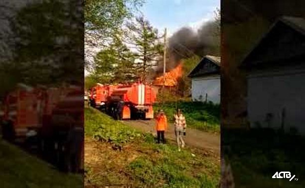 Дачный дом сгорел в Соколе