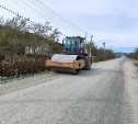 На автодороге Дальнее – Ёлочки в этом году обустроят тротуары и современные автобусные остановки