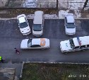 Жители Новоалександровска задержали во дворе наглого таксиста