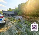 Тормоза отказали у самосвала в Южно-Сахалинске, и он попал в жёсткое ДТП