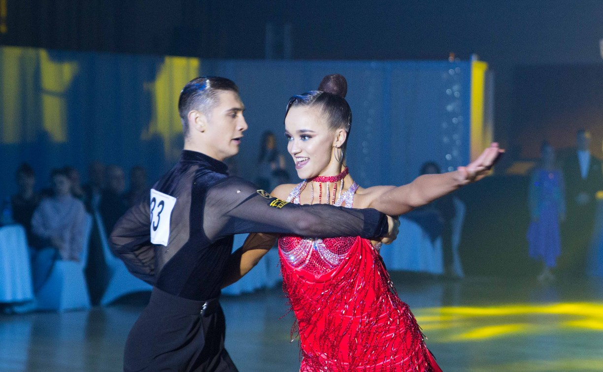 Сильнейших в спортивно-бальных танцах определили в Южно-Сахалинске 