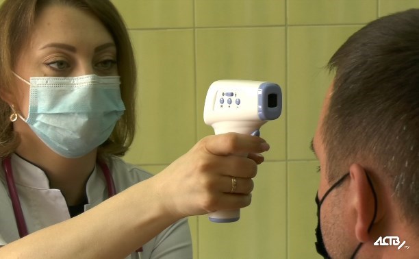 Сахалинские власти думают переоборудовать под ковидные госпитали анивскую больницу и КВД