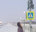 На переходе в Новотроицком, где насмерть сбили двух детей, наконец поставили светофор