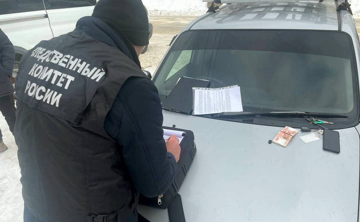 На Сахалине за получение взятки под стражу взяли сотрудника транспортной полиции