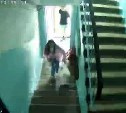 "Схватил руками за лицо": южносахалинка рассказала, как неизвестный зашёл в квартиру вслед за дочерью