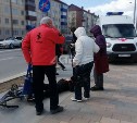 В Южно-Сахалинске произошло загадочное ДТП с велосипедистом, его увезли в больницу