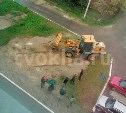 В Охе демонтировали детскую площадку, на которой пострадала девочка