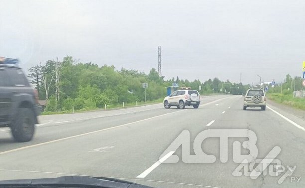 "Нарушения не было": водитель "Дорожного патруля" показал, как поворачивал на трассе Южно-Сахалинск - Корсаков