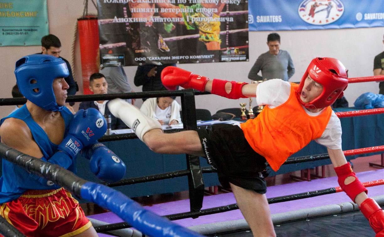 Сильнейших сахалинских бойцов определили на ринге турнира по тайскому боксу
