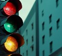 В Южно-Сахалинске в 8 утра отключат светофоры на нескольких перекрестках