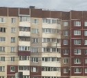 Шесть человек эвакуировали из-за пожара в девятиэтажке в Южно-Сахалинске