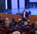 В Охе появятся центр помощи детям с инвалидностью и второй врач-офтальмолог
